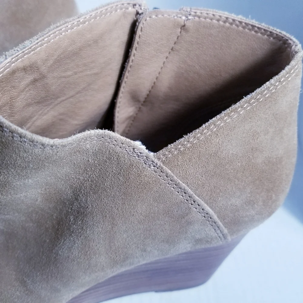 LUCKY BRAND TANISH BROWN WEDGED ANKLE ZIPPER BOOTS SIZE 10
